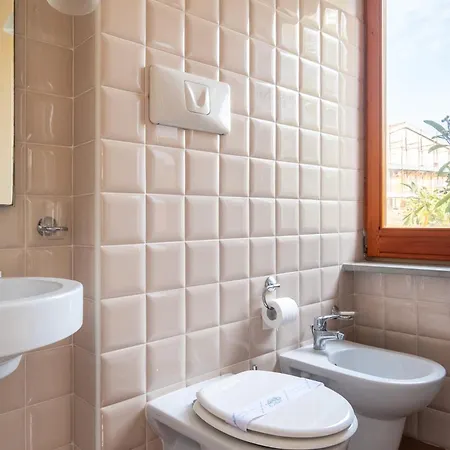 L'elisea Maison De Charme 4*