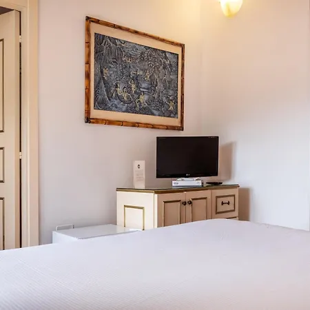 L'elisea Maison De Charme 4*
