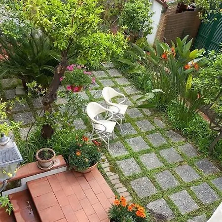 L'elisea Maison De Charme 4*