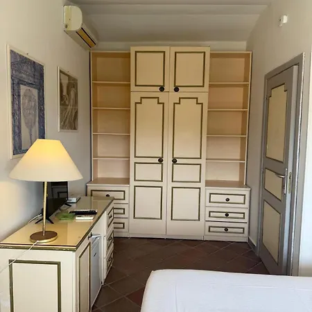 Hotell L'elisea Maison De Charme Castellabate