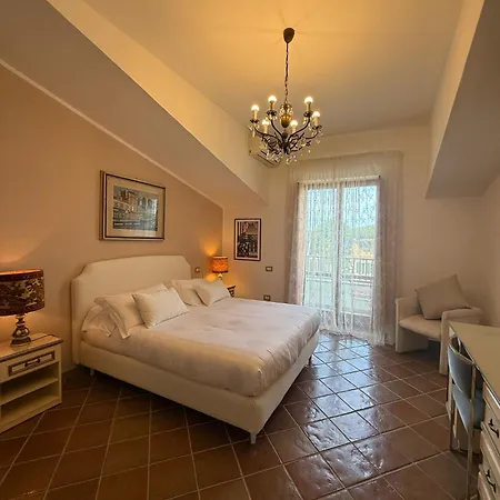 L'elisea Maison De Charme 4*