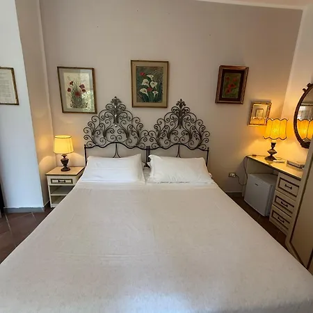 L'elisea Maison De Charme 4* Castellabate