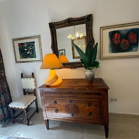 L'elisea Maison De Charme 4*