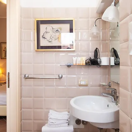 Hotell L'elisea Maison De Charme 4*