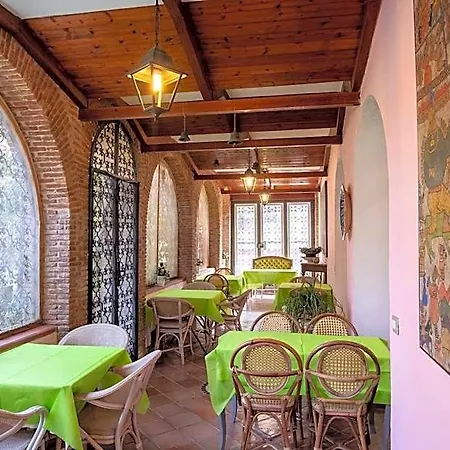 L'elisea Maison De Charme 4*