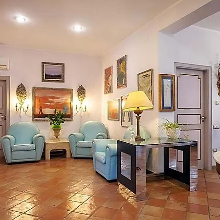 L'elisea Maison De Charme מלון קסטלבאטה