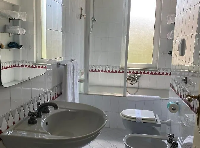 L'elisea Maison De Charme 4*