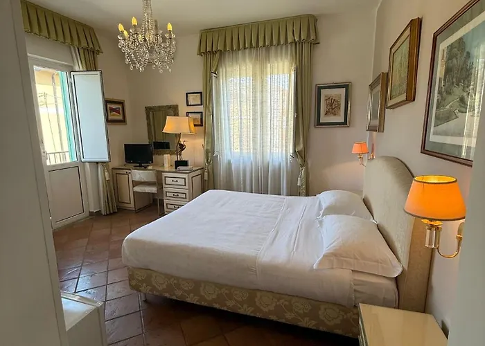 L'elisea Maison De Charme Hotel 4*