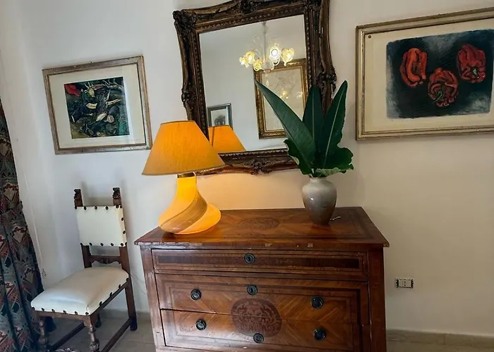 L'elisea Maison De Charme 4*