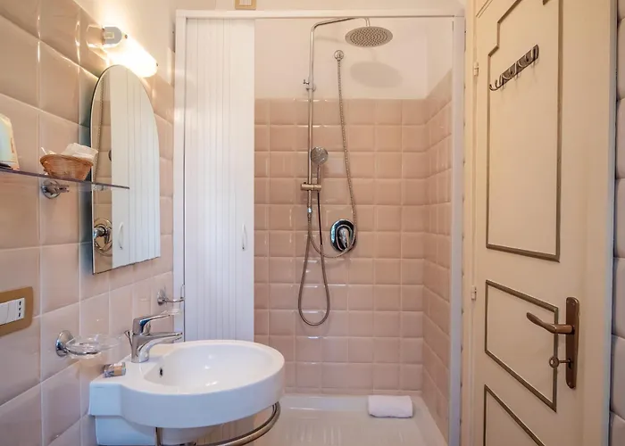 L'elisea Maison De Charme Hotel 4*