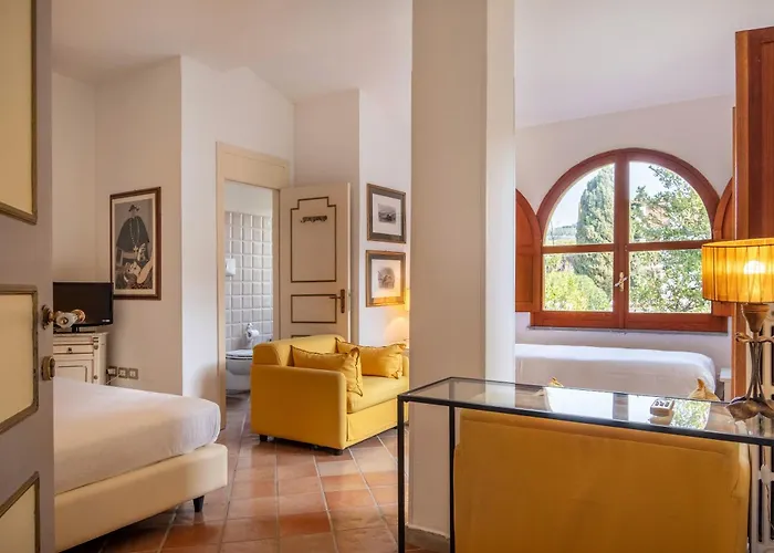 L'elisea Maison De Charme 4*